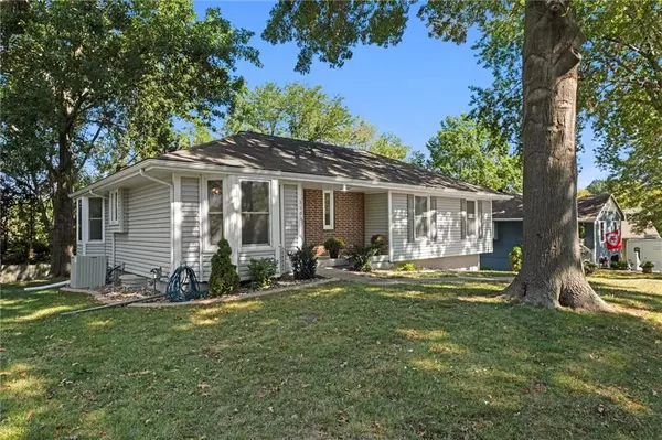 Blue Springs, MO 64015,3305 Shannon DR