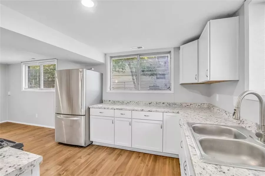 18001 E 17th ST #N, Independence, MO 64058