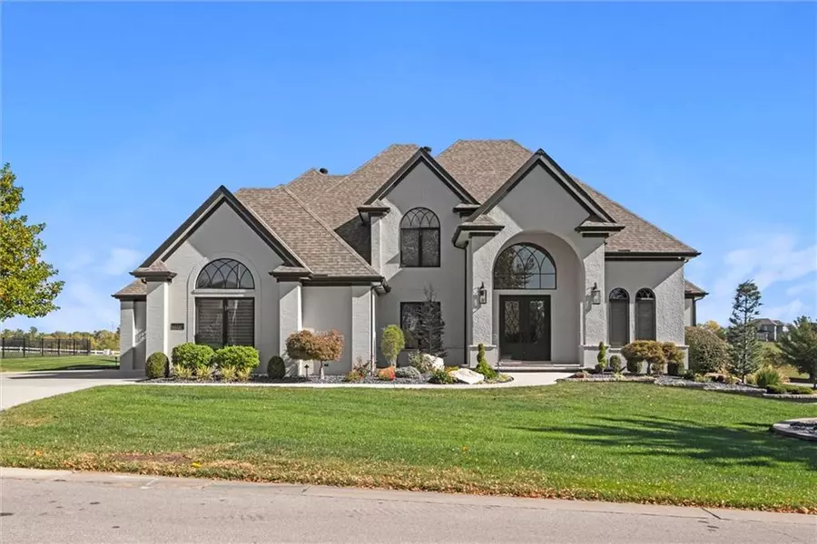 11750 NW 81st ST, Parkville, MO 64152