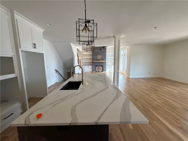 Parkville, MO 64152,13494 Terrace Park DR