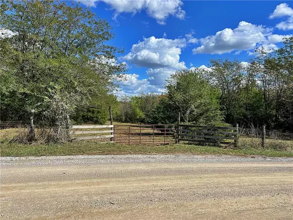 SW Hollow RD, Polo, MO 64671