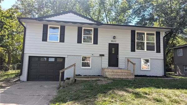 8653 E 97th TER, Kansas City, MO 64134