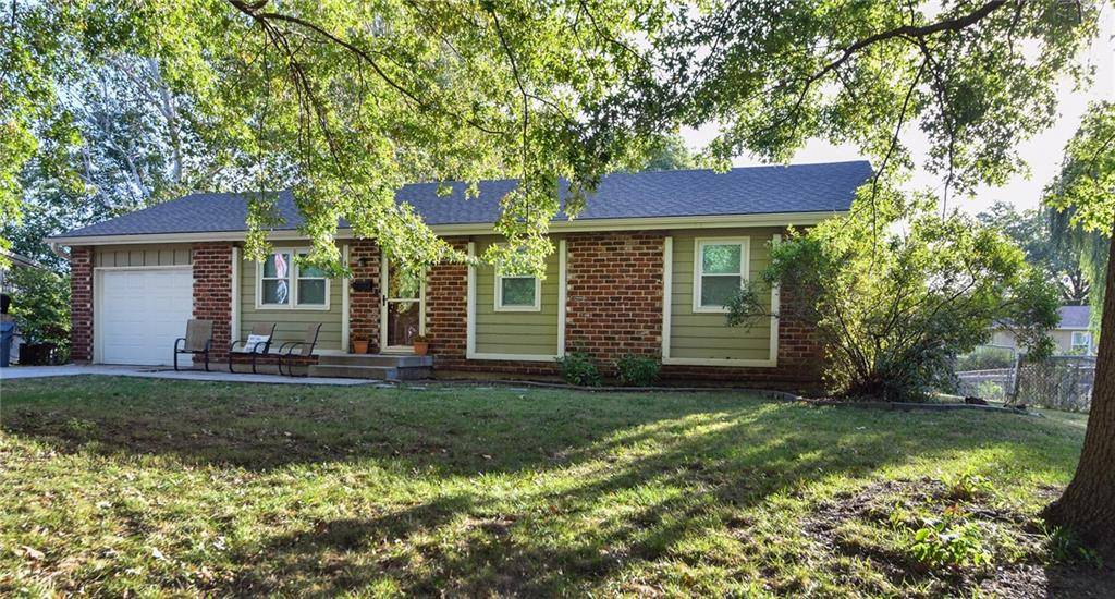 608 S Hamilton CIR, Olathe, KS 66061