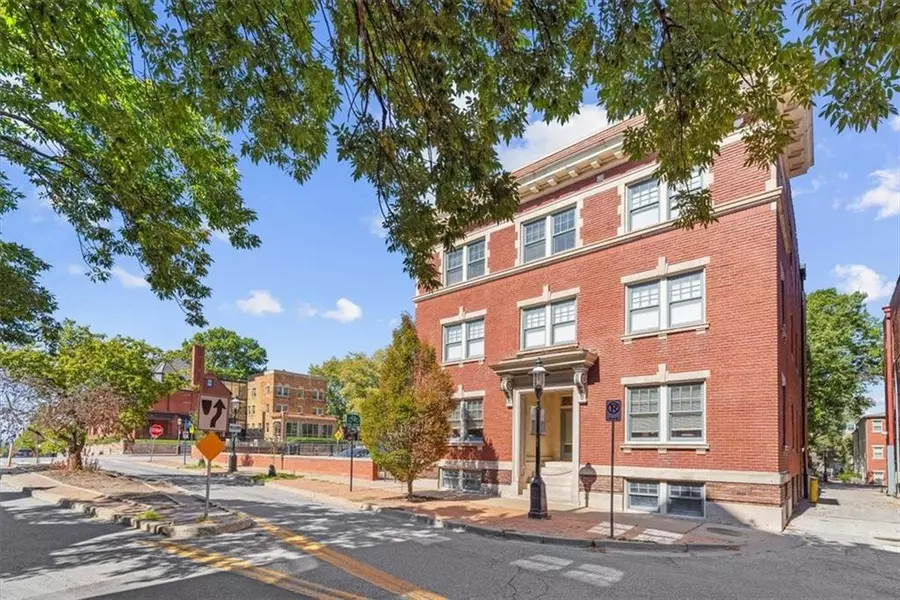 510 W 11th ST #101, Kansas City, MO 64105