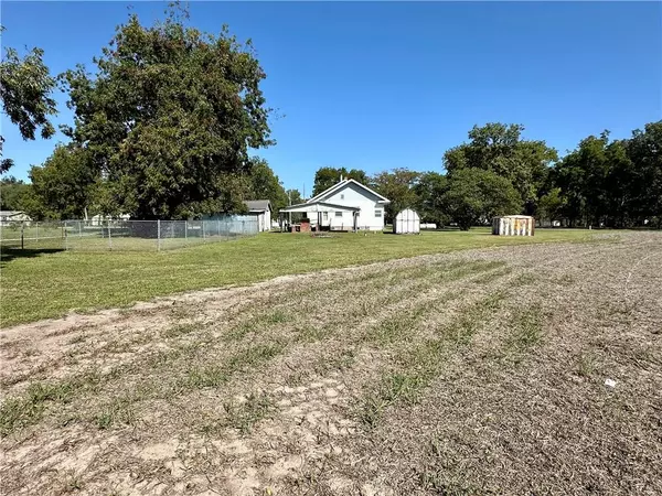 Rockville, MO 64780,6807 SE Market ST