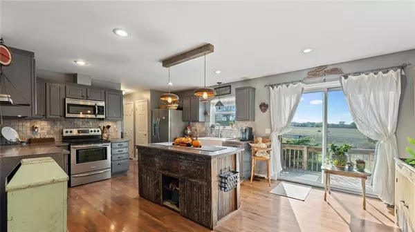 Nevada, MO 64772,24270 S BB HWY