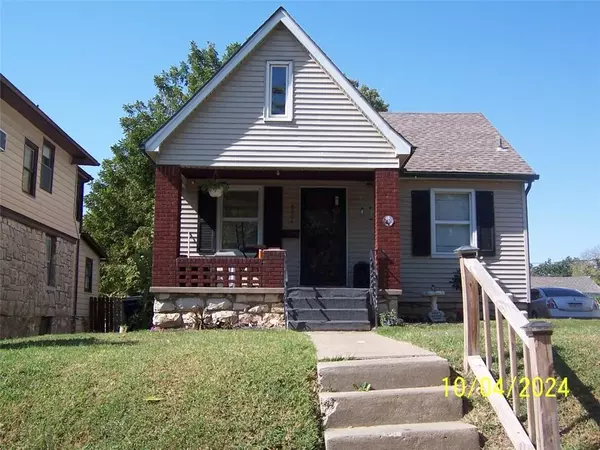 4604 Chestnut AVE,  Kansas City,  MO 64130