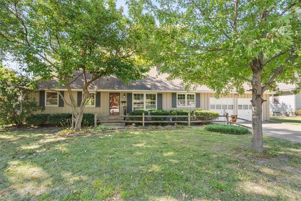 9600 Haskins ST, Lenexa, KS 66215