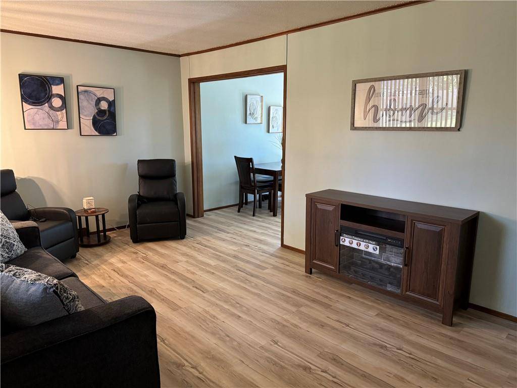 Lexington, MO 64067,745 Crane LN