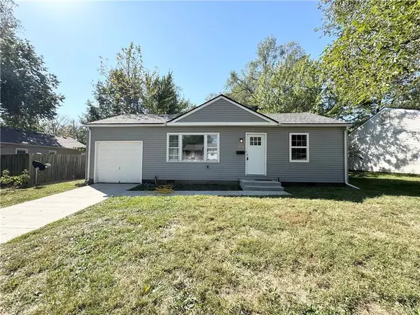 818 Broad ST, Warrensburg, MO 64093
