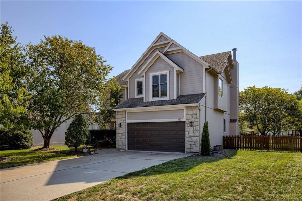 4137 Leeward DR, Lee's Summit, MO 64082