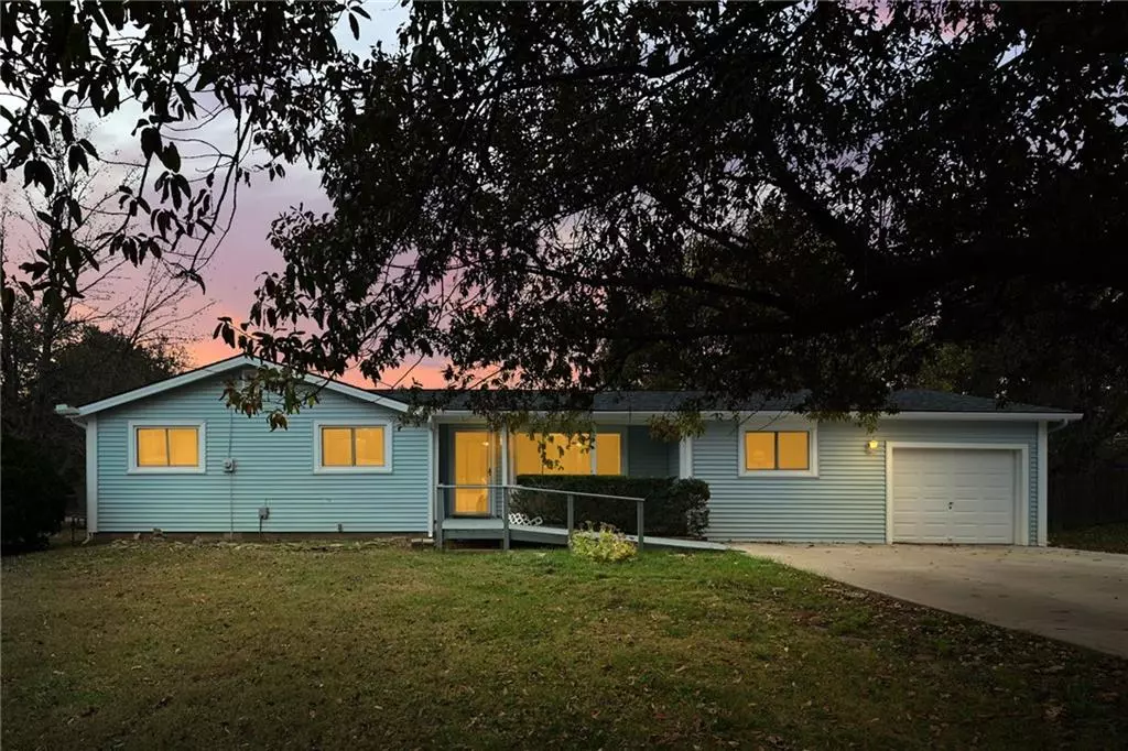 Greenwood, MO 64034,1407 GAMBRELL ST