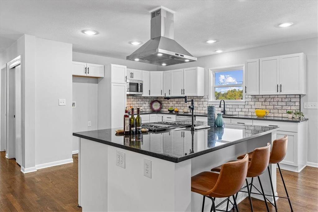 1128 W Elm ST, Olathe, KS 66061