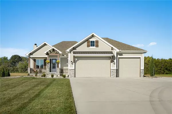 13310 Woodland Ranch DR, Lee's Summit, MO 64086