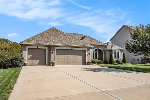 Smithville, MO 64089,700 Indian Trail CT