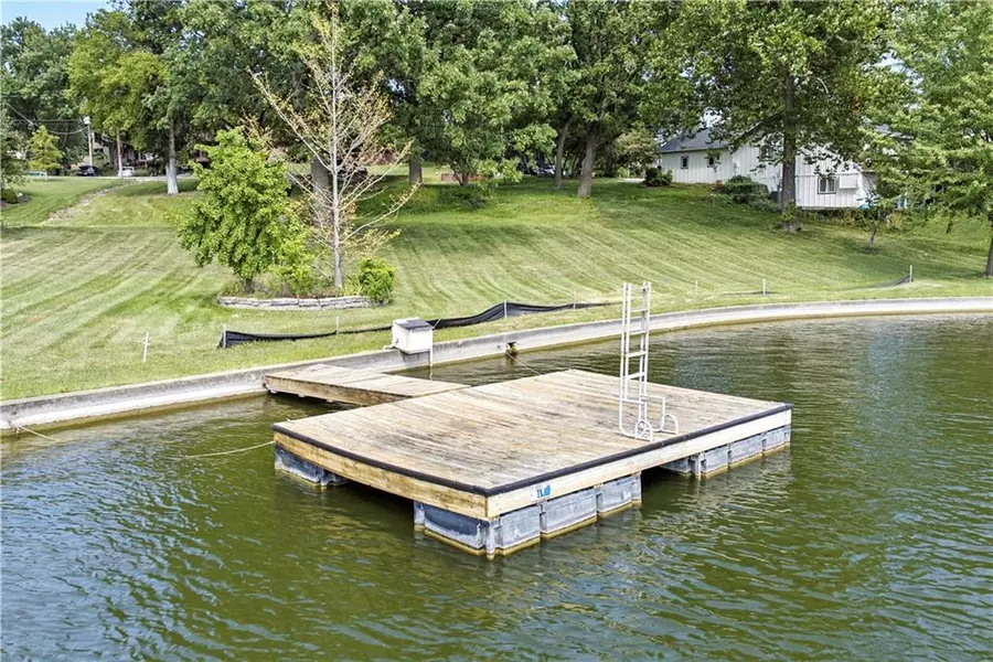 7818 NW Pleasant Ford RD, Weatherby Lake, MO 64152