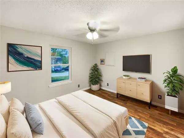 Excelsior Springs, MO 64024,903 Highland ST