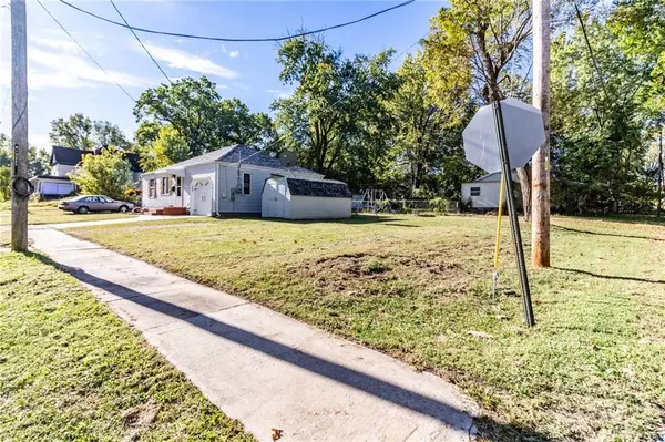 Windsor, MO 65360,603 E Florence ST