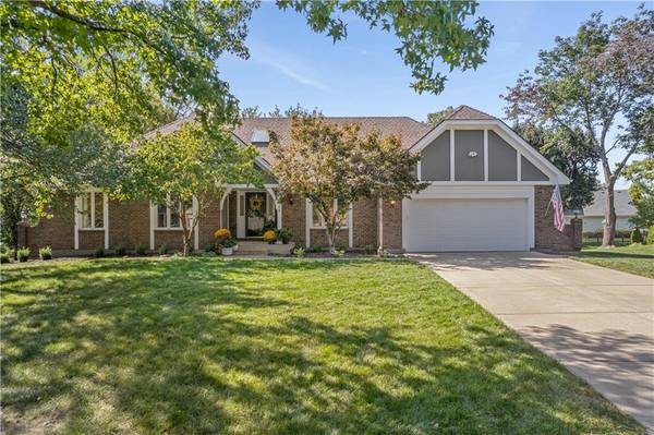 12104 NORWOOD DR,  Leawood,  KS 66209