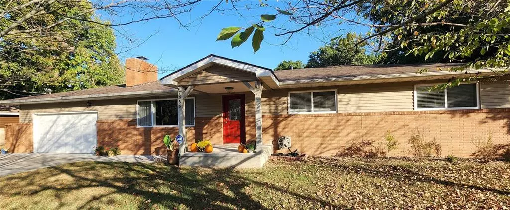 7566 Eagle LN, Riverton, KS 66770