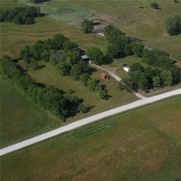 497 NE 900 RD, Warrensburg, MO 64093