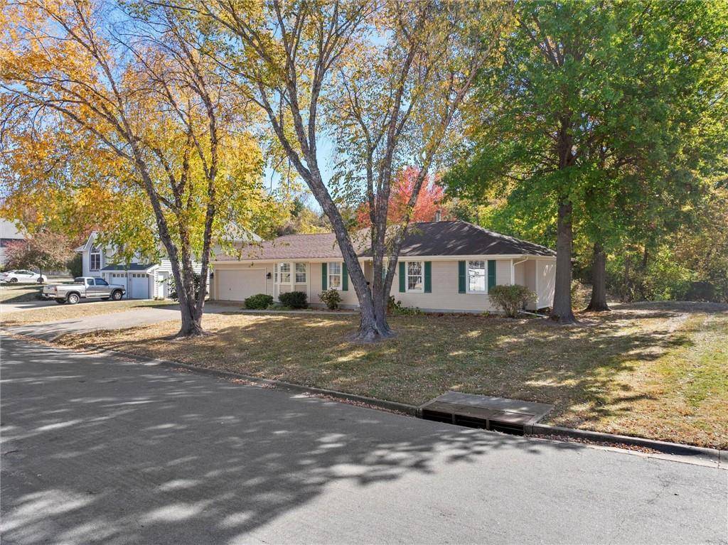 Leavenworth, KS 66048,905 Park AVE