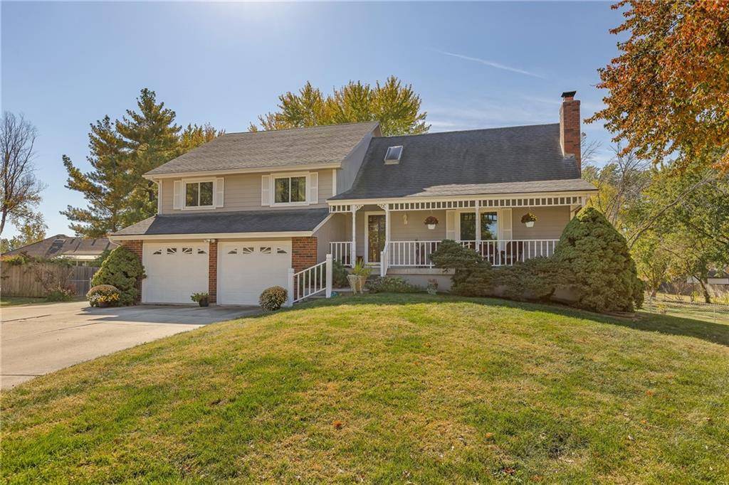 3604 NW Applewood CT, Blue Springs, MO 64015