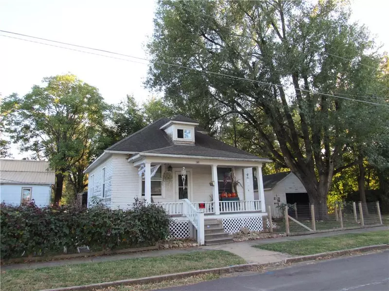 110 E 11th ST, Sedalia, MO 65301