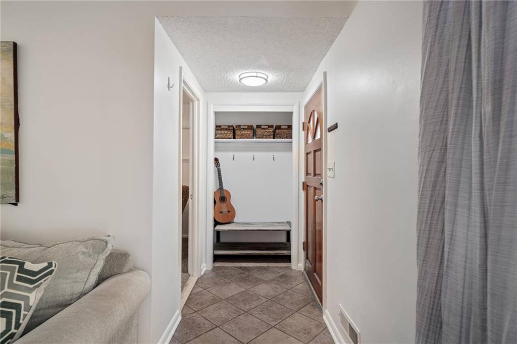 Prairie Village, KS 66208,7616 Mohawk DR