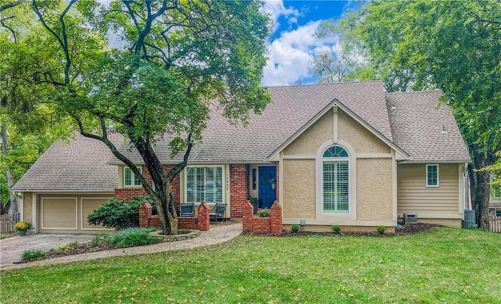 12602 Ensley LN, Leawood, KS 66209