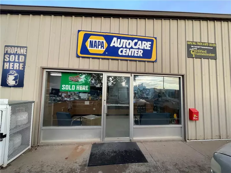 200 Main ST, Maple Hill, KS 66507