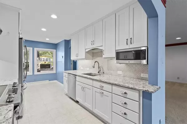 Prairie Village, KS 66208,7708 Reeds RD