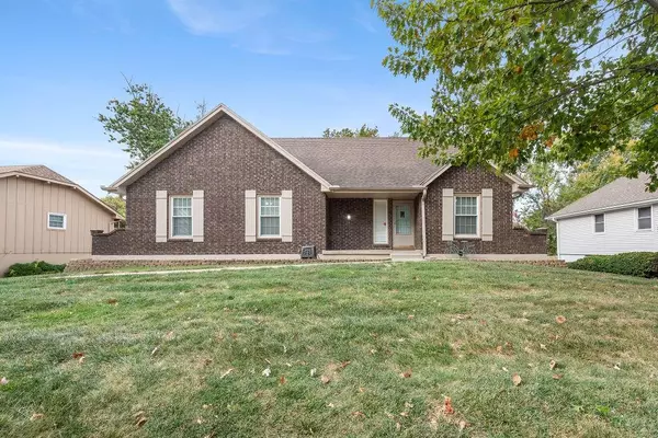 1605 SW 11TH ST, Blue Springs, MO 64015