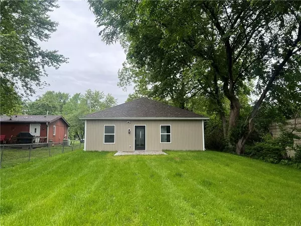 Lexington, MO 64067,1849 Oneida ST
