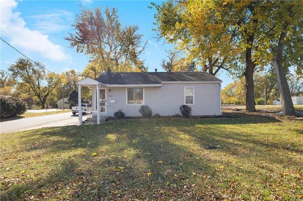 911 E 23rd ST, Independence, MO 64055