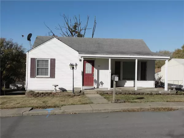 315 N 15th ST, Atchison, KS 66002