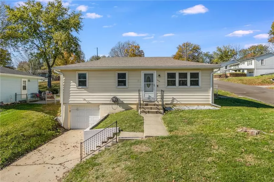 2604 S 27th TER, St Joseph, MO 64503