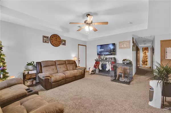 Pleasant Hill, MO 64080,212 Birdie DR