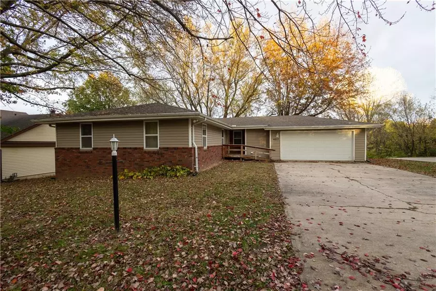 4217 Miller RD, St Joseph, MO 64505