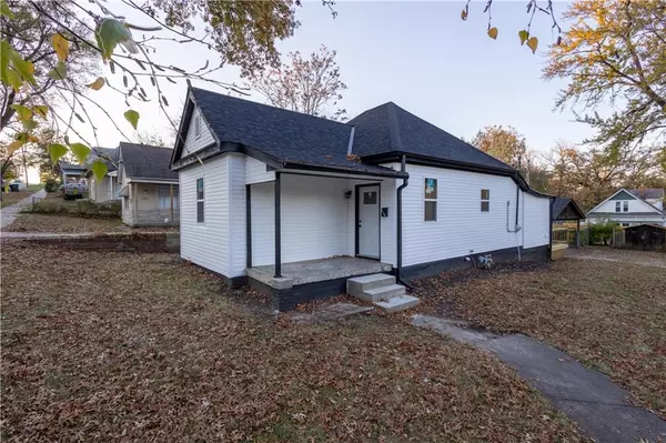 2847 Patee ST, St Joseph, MO 64507