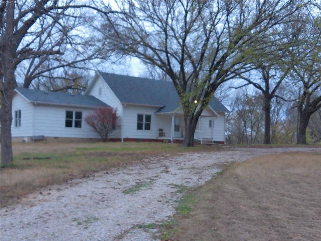 Thayer, KS 66776,7843 Wichita RD