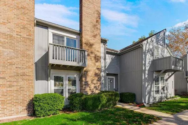 8057 Monrovia ST, Lenexa, KS 66215