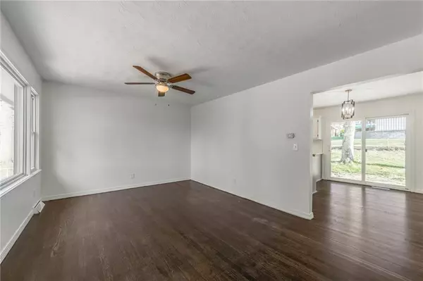 Excelsior Springs, MO 64024,903 Ley CIR