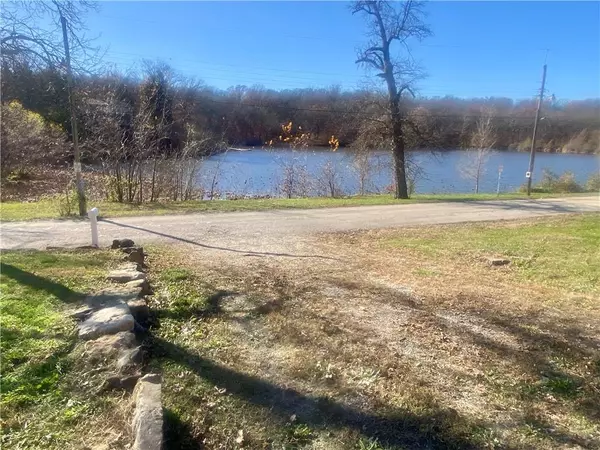 Oak Grove, MO 64075,1102 Lakeshore DR