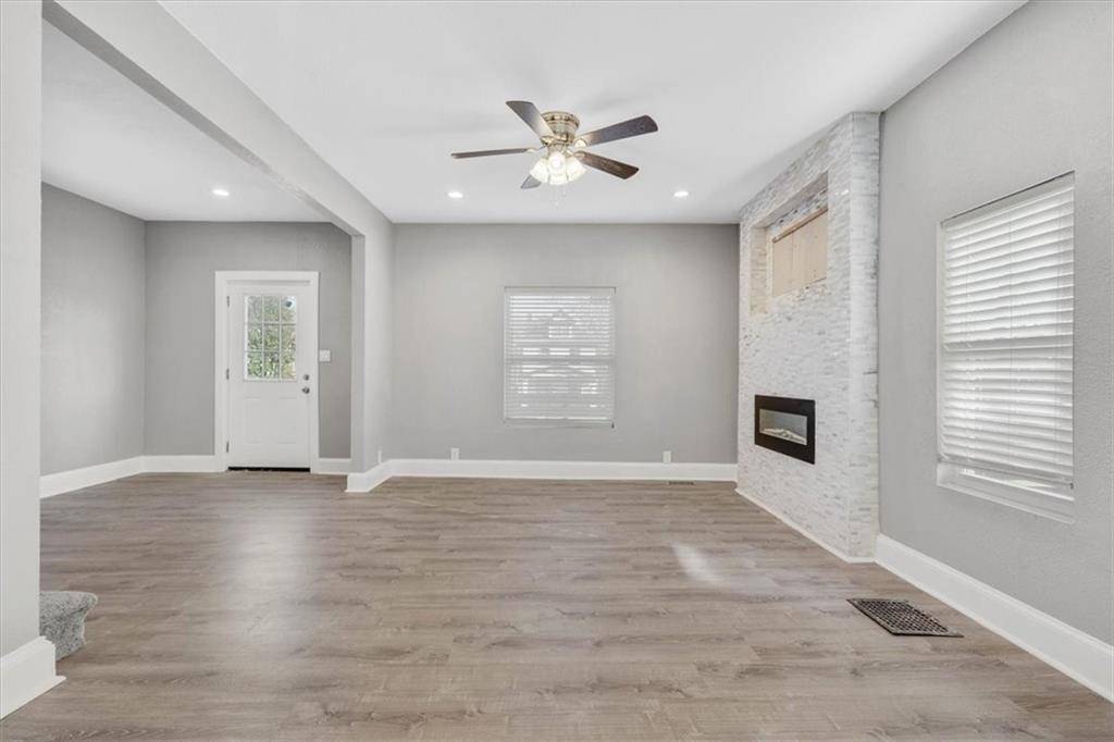 Kansas City, MO 64109,3332 Flora AVE