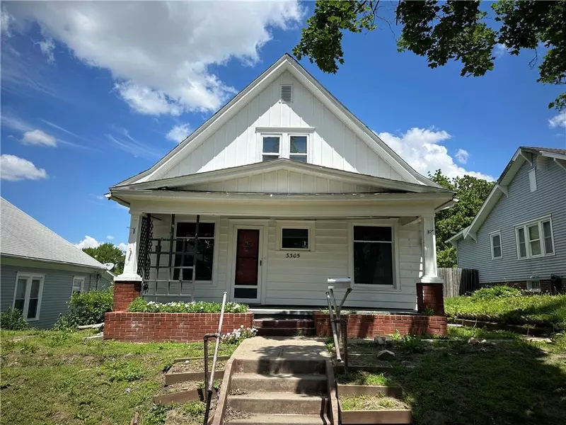 3305 Duncan ST, St Joseph, MO 64507