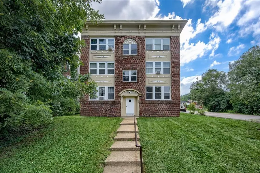 2704 Benton BLVD, Kansas City, MO 64127