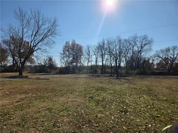 508 Viener ST, Frontenac, KS 66763