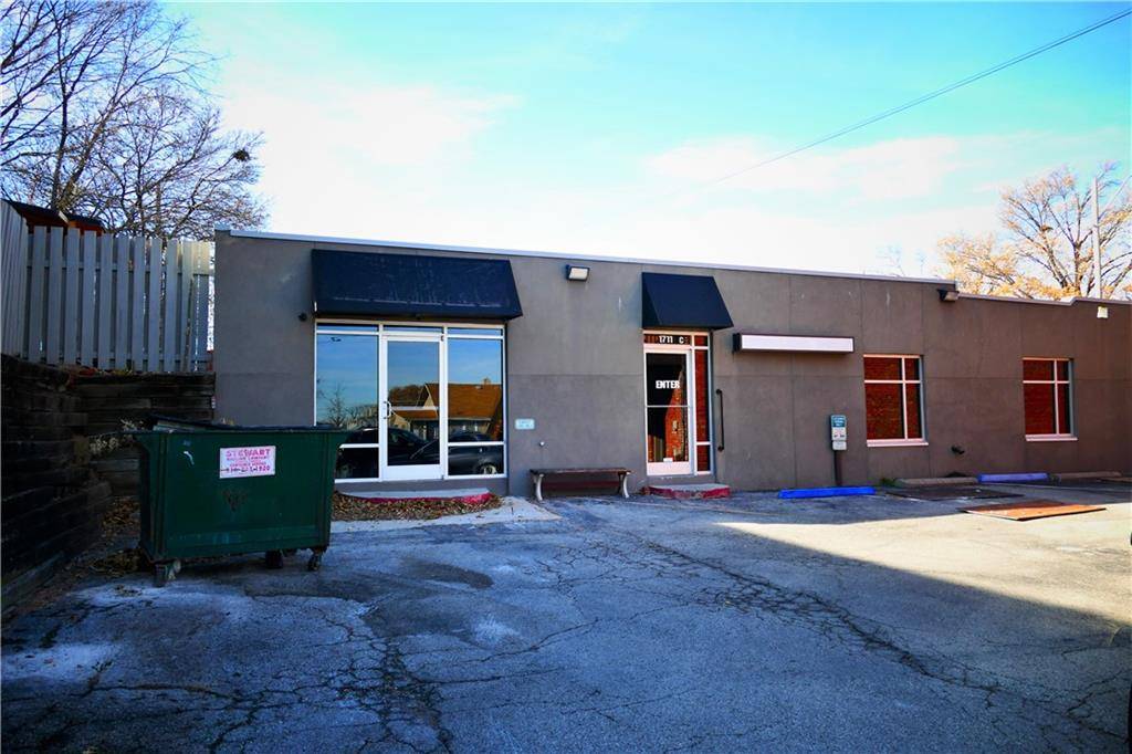 Kansas City, MO 64111,1711 Westport RD