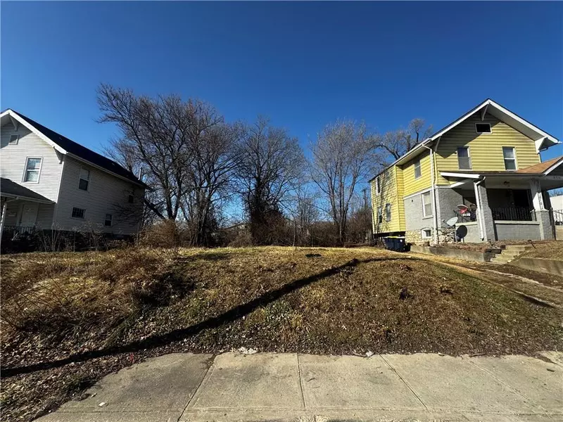 3716 Brooklyn AVE, Kansas City, MO 64109